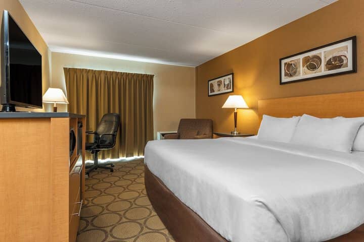 Room 16 of 35