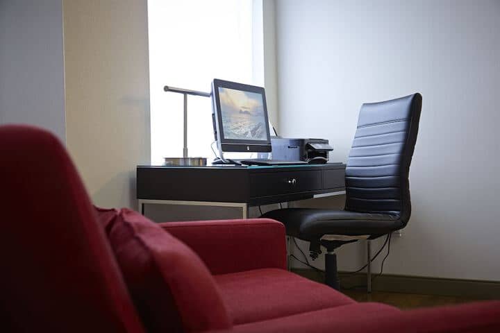 Business Center 26 of 35
